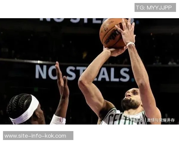 怀特回应布朗无缘月最佳称其为球队绝对核心不解评选规则