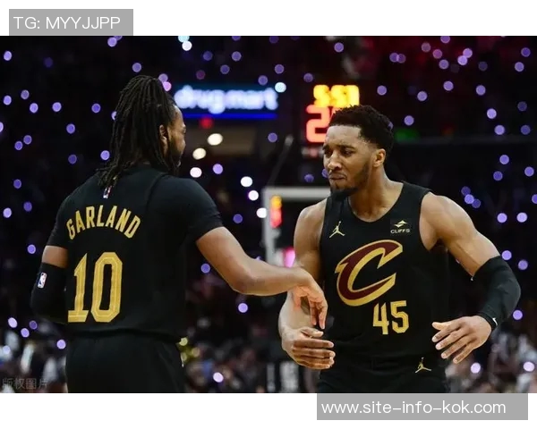 主场迎战绿军哈克斯和米切尔缺席球队面临挑战