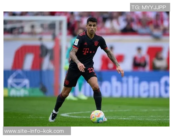 巴萨右后卫引援目标锁定多特莱尔森坎塞洛也在考虑之中